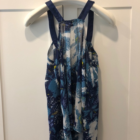 Women’s top - Picture 3 of 7